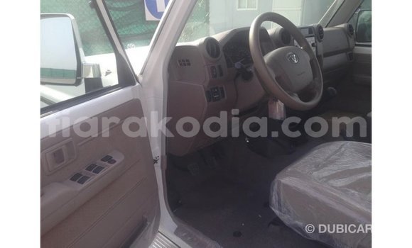 Buy Import Toyota Land Cruiser White Car in Import - Dubai in Diana Buy Import Toyota Land Cruiser White Car in Import - Dubai in Diana