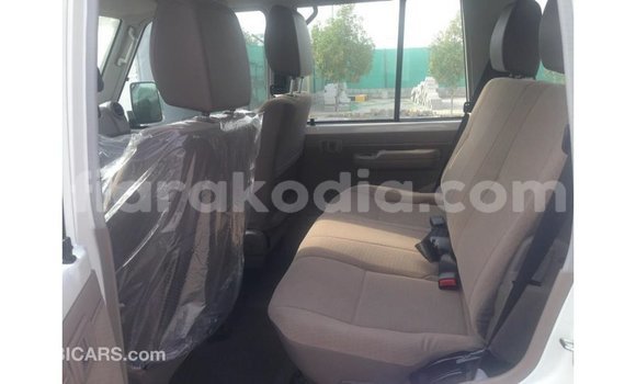 Buy Import Toyota Land Cruiser White Car in Import - Dubai in Diana Buy Import Toyota Land Cruiser White Car in Import - Dubai in Diana