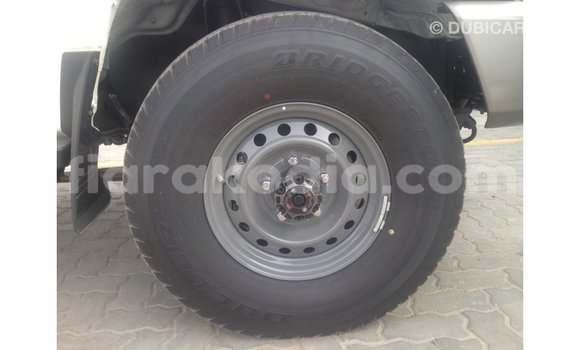 Buy Import Toyota Land Cruiser White Car in Import - Dubai in Diana Buy Import Toyota Land Cruiser White Car in Import - Dubai in Diana