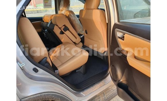 Buy Import Toyota Fortuner Other Car in Import - Dubai in Diana Buy Import Toyota Fortuner Other Car in Import - Dubai in Diana