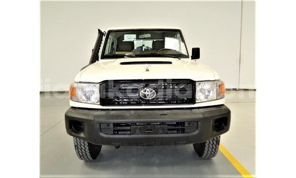 Buy Import Toyota Land Cruiser White Car in Import - Dubai in Diana Buy Import Toyota Land Cruiser White Car in Import - Dubai in Diana
