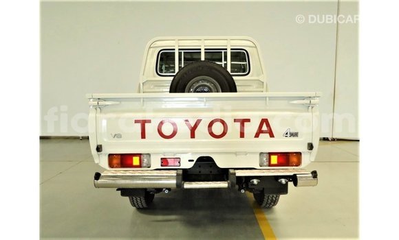 Buy Import Toyota Land Cruiser White Car in Import - Dubai in Diana Buy Import Toyota Land Cruiser White Car in Import - Dubai in Diana