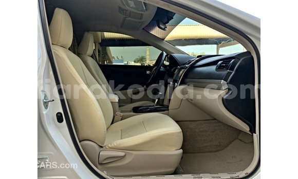 Hividy Toyota Camry fotsy Car in Import - Dubai in Diana Hividy Toyota Camry fotsy Car in Import - Dubai in Diana