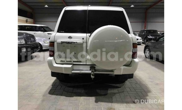 Acheter Import Voiture Nissan Patrol Blanc à Import - Dubai, Diana Acheter Import Voiture Nissan Patrol Blanc à Import - Dubai, Diana