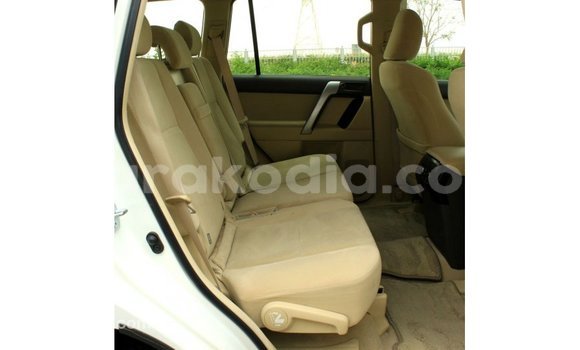 Hividy Toyota Prado fotsy Car in Import - Dubai in Diana Hividy Toyota Prado fotsy Car in Import - Dubai in Diana