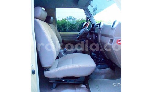 Hividy Toyota Land Cruiser beige Car in Import - Dubai in Diana Hividy Toyota Land Cruiser beige Car in Import - Dubai in Diana