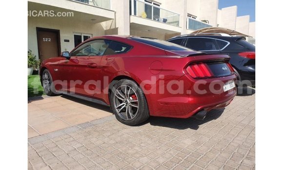 Acheter Import Voiture Ford Mustang Rouge à Import - Dubai, Diana Acheter Import Voiture Ford Mustang Rouge à Import - Dubai, Diana