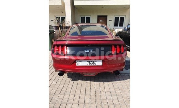 Acheter Import Voiture Ford Mustang Rouge à Import - Dubai, Diana Acheter Import Voiture Ford Mustang Rouge à Import - Dubai, Diana