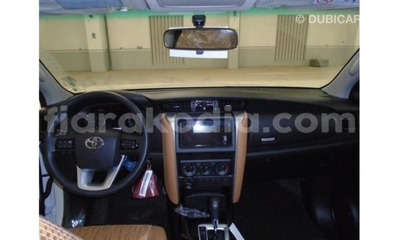 Hividy Toyota Fortuner fotsy Car in Import - Dubai in Diana Hividy Toyota Fortuner fotsy Car in Import - Dubai in Diana