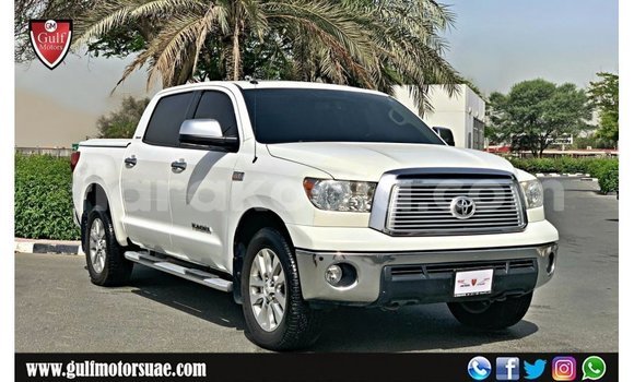 Buy Import Toyota Tundra White Car in Import - Dubai in Diana