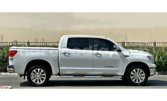 Hividy Toyota Tundra fotsy Car in Import - Dubai in Diana Hividy Toyota Tundra fotsy Car in Import - Dubai in Diana