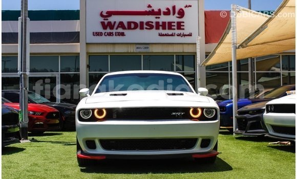 Buy Import Dodge Challenger White Car in Import - Dubai in Diana Buy Import Dodge Challenger White Car in Import - Dubai in Diana