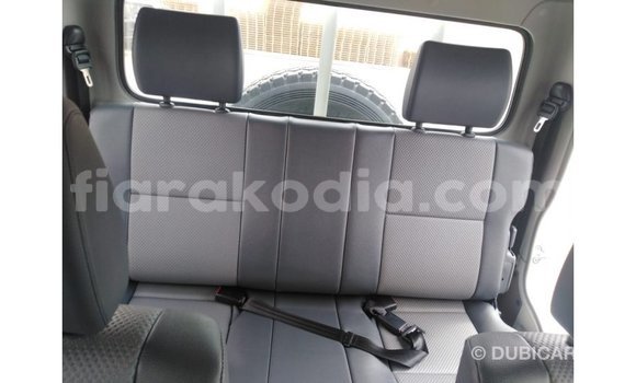Hividy Toyota Land Cruiser fotsy Car in Import - Dubai in Diana Hividy Toyota Land Cruiser fotsy Car in Import - Dubai in Diana