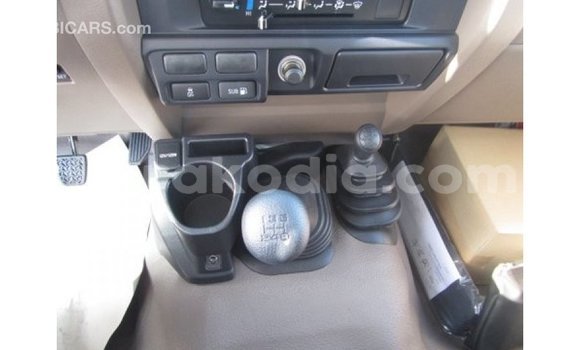 Hividy Toyota Land Cruiser fotsy Car in Import - Dubai in Diana Hividy Toyota Land Cruiser fotsy Car in Import - Dubai in Diana