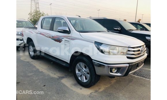 Acheter Import Voiture Toyota Hilux Blanc à Import - Dubai, Diana Acheter Import Voiture Toyota Hilux Blanc à Import - Dubai, Diana