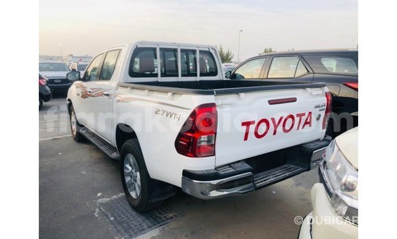 Acheter Import Voiture Toyota Hilux Blanc à Import - Dubai, Diana Acheter Import Voiture Toyota Hilux Blanc à Import - Dubai, Diana