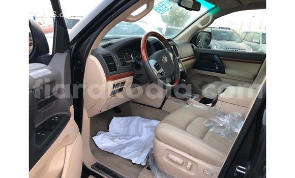 Hividy Toyota Land Cruiser Black Car in Import - Dubai in Diana Hividy Toyota Land Cruiser Black Car in Import - Dubai in Diana