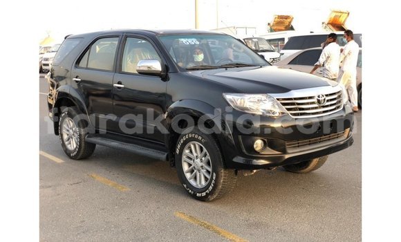 Acheter Import Voiture Toyota Fortuner Noir à Import - Dubai, Diana Acheter Import Voiture Toyota Fortuner Noir à Import - Dubai, Diana