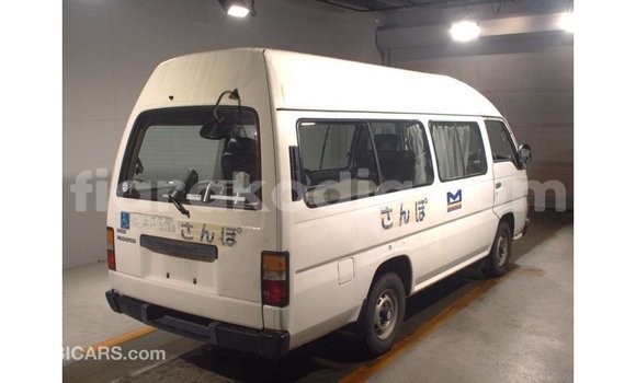 Buy Import Nissan Caravan White Car in Import - Dubai in Diana Buy Import Nissan Caravan White Car in Import - Dubai in Diana