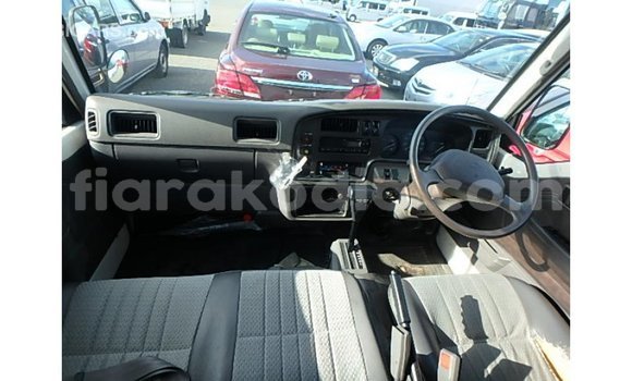 Buy Import Nissan Caravan White Car in Import - Dubai in Diana Buy Import Nissan Caravan White Car in Import - Dubai in Diana