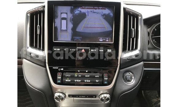 Acheter Import Voiture Toyota Land Cruiser Noir à Import - Dubai, Diana Acheter Import Voiture Toyota Land Cruiser Noir à Import - Dubai, Diana