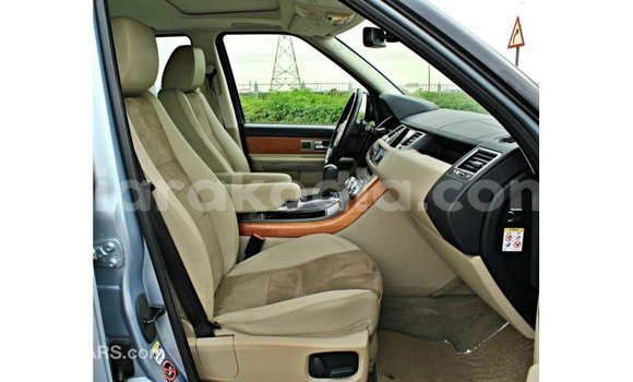 Hividy Land Rover Range Rover Blue Car in Import - Dubai in Diana Hividy Land Rover Range Rover Blue Car in Import - Dubai in Diana