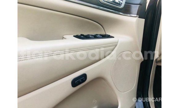 Acheter Import Voiture Jeep Grand Cherokee Noir à Import - Dubai, Diana Acheter Import Voiture Jeep Grand Cherokee Noir à Import - Dubai, Diana