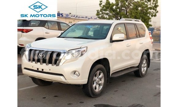 Acheter Import Voiture Toyota Prado Blanc à Import - Dubai, Diana Acheter Import Voiture Toyota Prado Blanc à Import - Dubai, Diana
