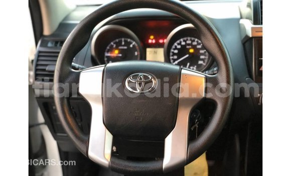Hividy Toyota Prado fotsy Car in Import - Dubai in Diana Hividy Toyota Prado fotsy Car in Import - Dubai in Diana