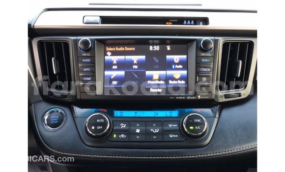 Acheter Import Utilitaire Toyota HiAce Noir à Import - Dubai, Diana Acheter Import Utilitaire Toyota HiAce Noir à Import - Dubai, Diana