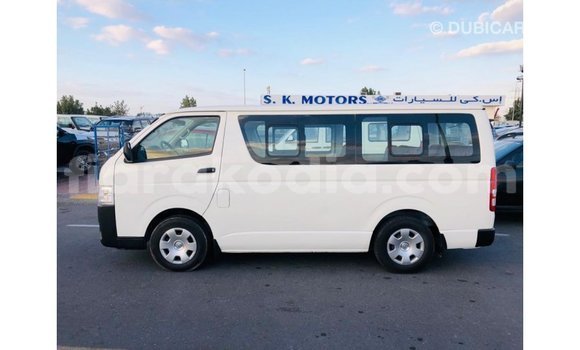 Hividy Toyota Hiace fotsy Car in Import - Dubai in Diana Hividy Toyota Hiace fotsy Car in Import - Dubai in Diana