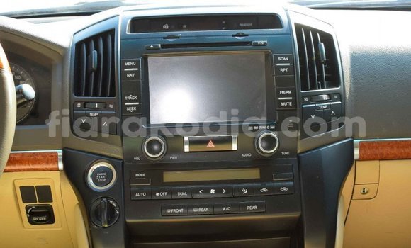 Acheter Import Voiture Toyota Land Cruiser Autre à Import - Dubai, Diana Acheter Import Voiture Toyota Land Cruiser Autre à Import - Dubai, Diana