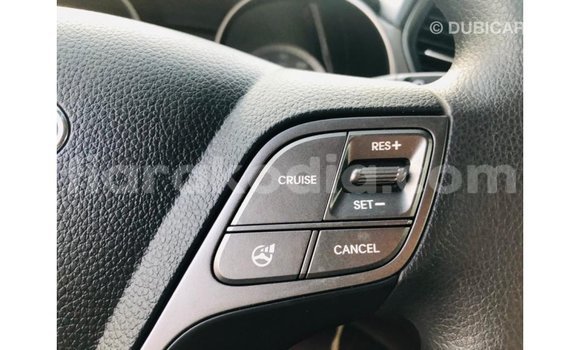 Acheter Import Voiture Hyundai Santa Fe Noir à Import - Dubai, Diana Acheter Import Voiture Hyundai Santa Fe Noir à Import - Dubai, Diana