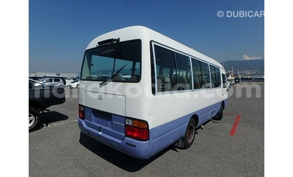 Acheter Import Voiture Toyota Coaster Blanc à Import - Dubai, Diana Acheter Import Voiture Toyota Coaster Blanc à Import - Dubai, Diana