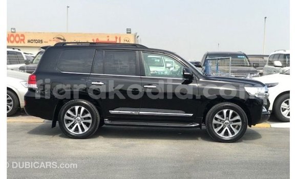 Acheter Import Voiture Toyota Land Cruiser Noir à Import - Dubai, Diana Acheter Import Voiture Toyota Land Cruiser Noir à Import - Dubai, Diana
