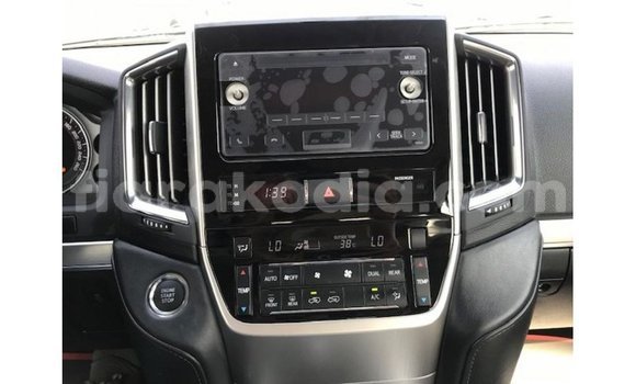 Acheter Import Voiture Toyota Land Cruiser Noir à Import - Dubai, Diana Acheter Import Voiture Toyota Land Cruiser Noir à Import - Dubai, Diana