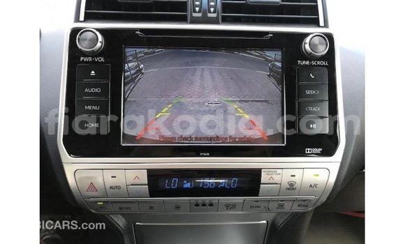 Acheter Import Voiture Toyota Prado Noir à Import - Dubai, Diana Acheter Import Voiture Toyota Prado Noir à Import - Dubai, Diana