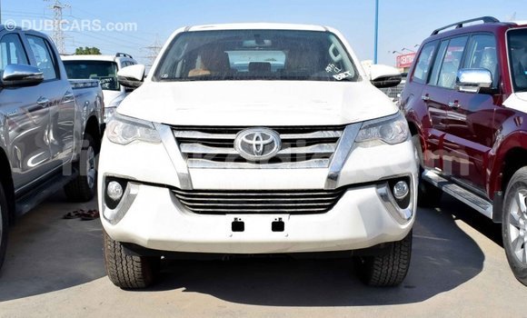 Hividy Toyota Fortuner fotsy Car in Import - Dubai in Diana Hividy Toyota Fortuner fotsy Car in Import - Dubai in Diana
