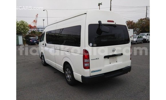 Buy Import Toyota Hiace White Car in Import - Dubai in Diana Buy Import Toyota Hiace White Car in Import - Dubai in Diana