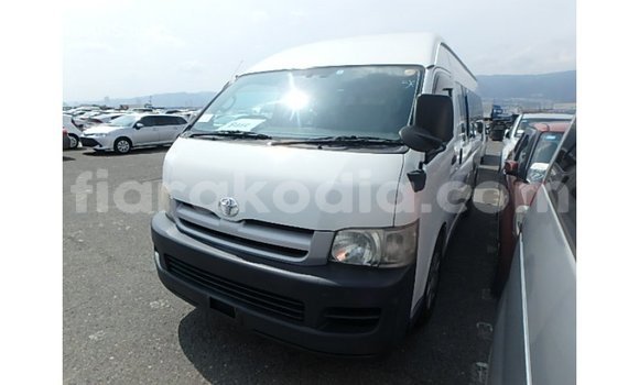 Buy Import Toyota Hiace White Car in Import - Dubai in Diana Buy Import Toyota Hiace White Car in Import - Dubai in Diana