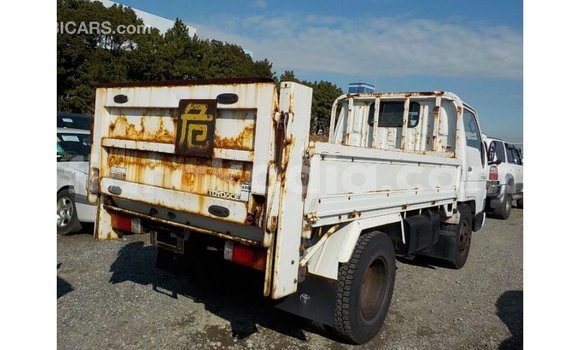 Acheter Import Utilitaire Toyota Dyna Blanc à Import - Dubai, Diana Acheter Import Utilitaire Toyota Dyna Blanc à Import - Dubai, Diana