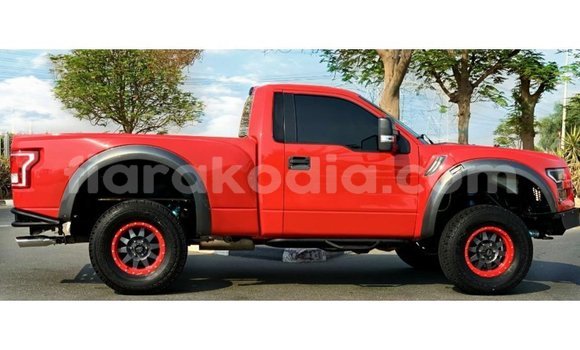 Hividy Ford Club Wagon Red Car in Import - Dubai in Diana Hividy Ford Club Wagon Red Car in Import - Dubai in Diana