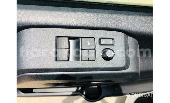 Hividy Toyota Hiace fotsy Car in Import - Dubai in Diana Hividy Toyota Hiace fotsy Car in Import - Dubai in Diana