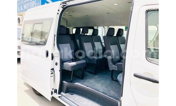Hividy Toyota Hiace fotsy Car in Import - Dubai in Diana Hividy Toyota Hiace fotsy Car in Import - Dubai in Diana