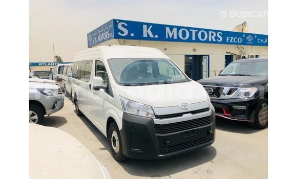 Hividy Toyota Hiace fotsy Car in Import - Dubai in Diana Hividy Toyota Hiace fotsy Car in Import - Dubai in Diana