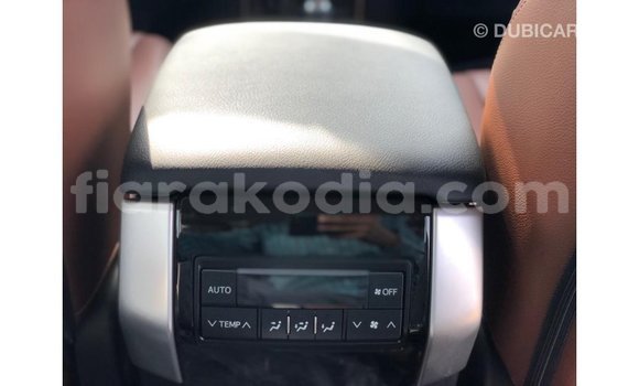 Acheter Import Voiture Toyota Prado Noir à Import - Dubai, Diana Acheter Import Voiture Toyota Prado Noir à Import - Dubai, Diana