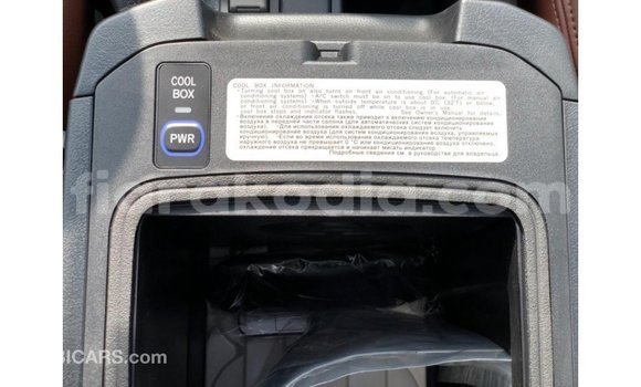 Acheter Import Voiture Toyota Prado Noir à Import - Dubai, Diana Acheter Import Voiture Toyota Prado Noir à Import - Dubai, Diana