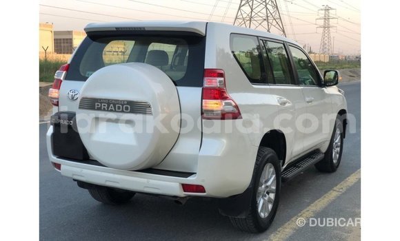 Acheter Import Voiture Toyota Prado Blanc à Import - Dubai, Diana Acheter Import Voiture Toyota Prado Blanc à Import - Dubai, Diana