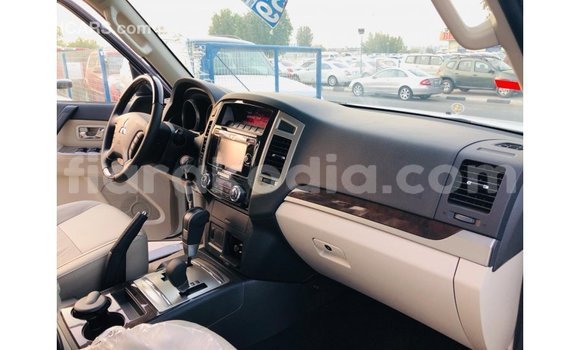Hividy Mitsubishi Pajero fotsy Car in Import - Dubai in Diana Hividy Mitsubishi Pajero fotsy Car in Import - Dubai in Diana