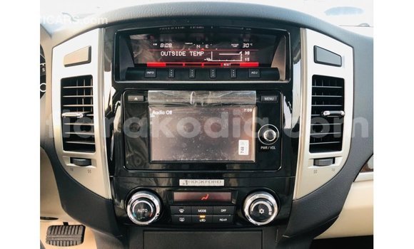 Hividy Mitsubishi Pajero fotsy Car in Import - Dubai in Diana Hividy Mitsubishi Pajero fotsy Car in Import - Dubai in Diana